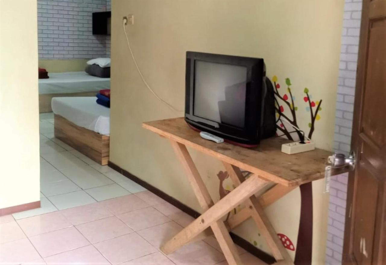 Penginapan Rudi Syariah Bantul Ngoại thất bức ảnh
