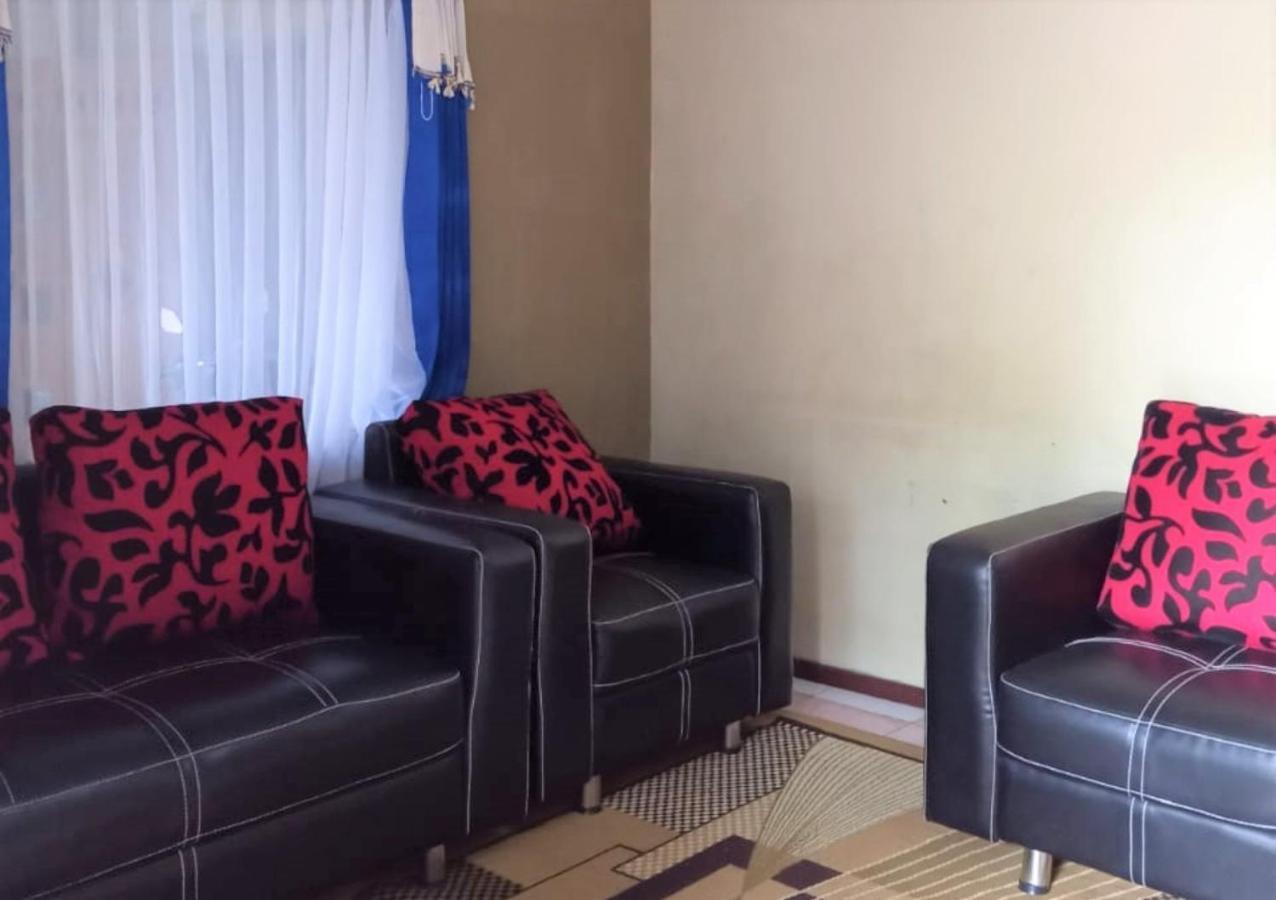 Penginapan Rudi Syariah Bantul Ngoại thất bức ảnh